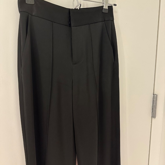 Alice + Olivia Dylan Satin Wide Leg Pant, Black, 0 - Picture 5 of 9